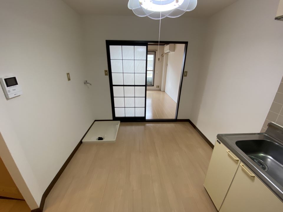 その他設備　室内洗濯機置場です