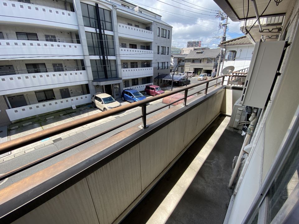 バルコニー　６畳のダイニングキッチンです