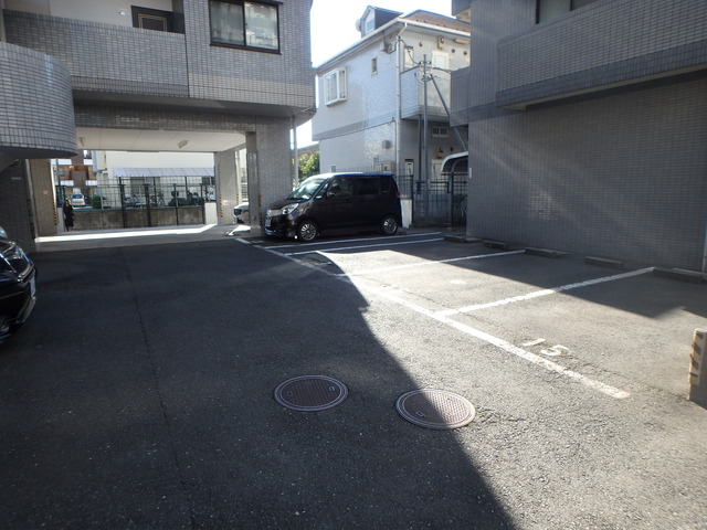 駐車場　空き要確認