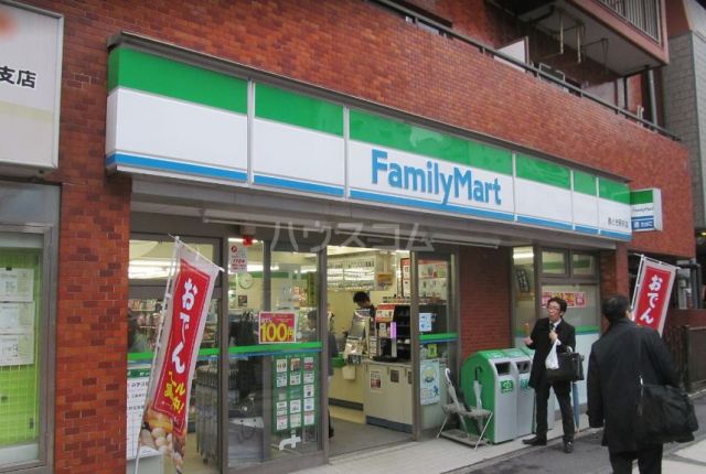 コンビニ　ファミリーマート勝どき駅前店（コンビニ）まで1878m