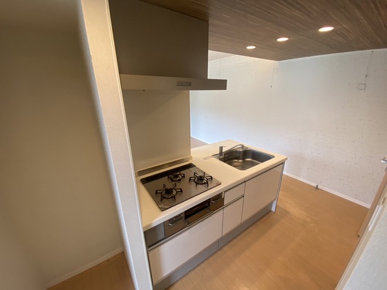 キッチン　※別部屋の写真です