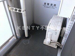 バルコニー　バルコニーからの眺めを楽しみながら食事をしませんか