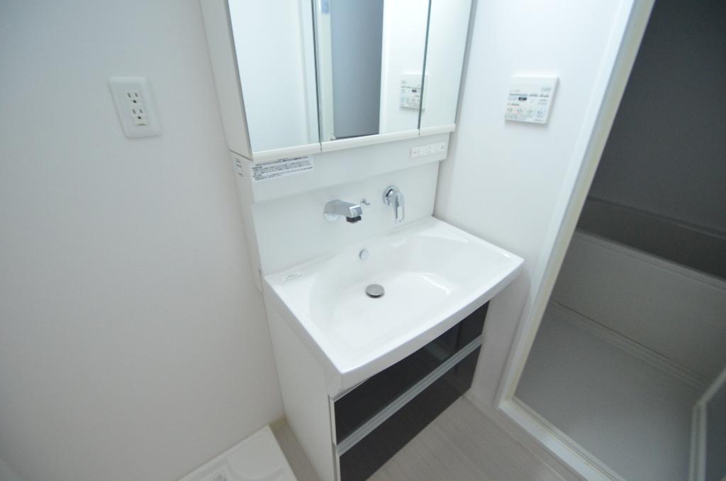 洗面設備　洗髪洗面化粧台