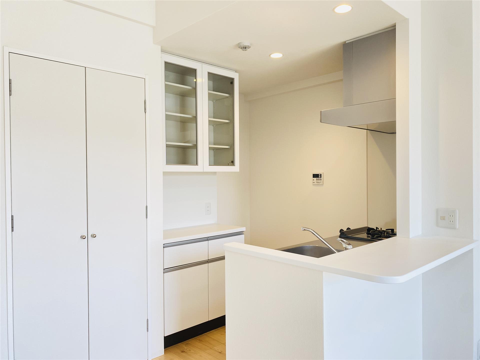 キッチン　※同物件同タイプ別室の写真です