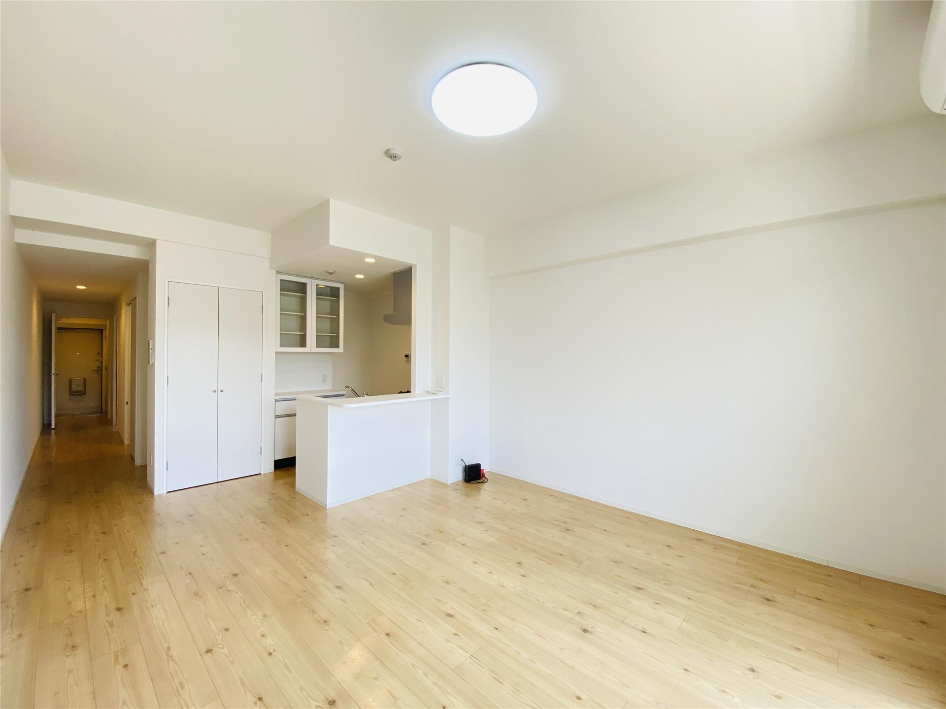 居室・リビング　※同物件同タイプ別室の写真です