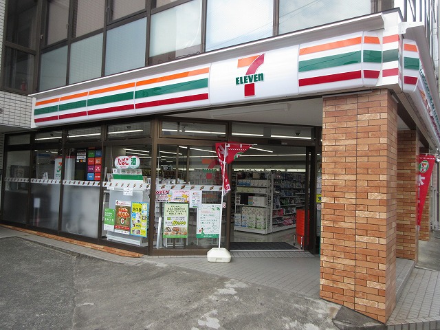 コンビニ　セブンイレブン（コンビニ）まで76m