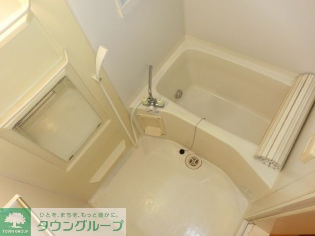 バス・シャワールーム　追い焚き付き浴室