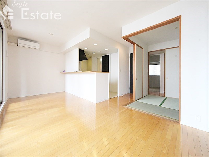 居室・リビング　内装