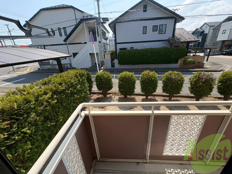 バルコニー　バルコニーがあり。物干しがあるので洗濯物が干せます。