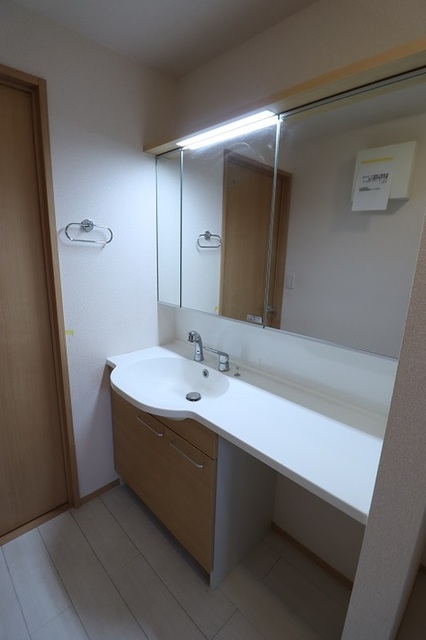 洗面設備　洗髪洗面化粧台