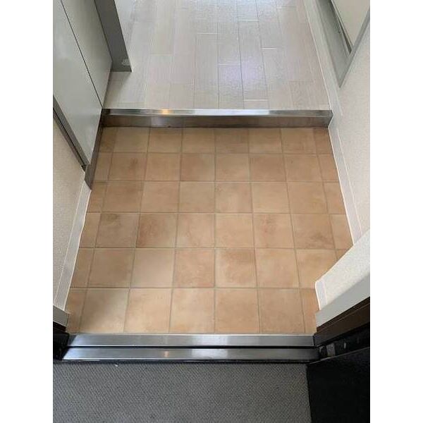 玄関　玄関入口