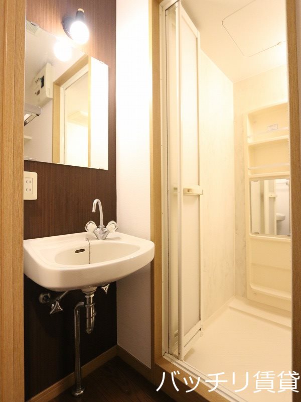 洗面設備　別号室イメージの為、現状を優先致します