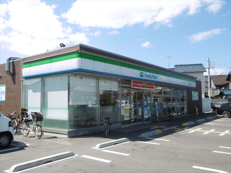 コンビニ　ファミリーマート播磨北本荘店（コンビニ）まで350m