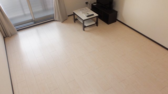 居室・リビング　こちらの居間で趣味の時間をお楽しみください