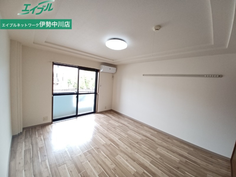 その他部屋・スペース　別部屋反転写真です