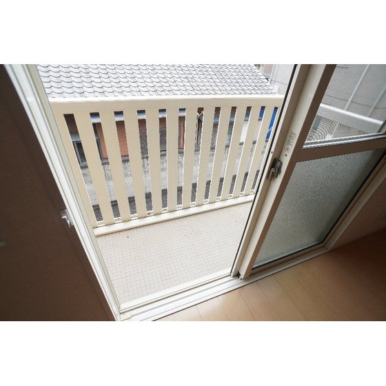 バルコニー　※同仕様、別の部屋の写真です