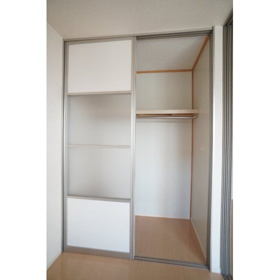 収納　※同仕様、別の部屋の写真です
