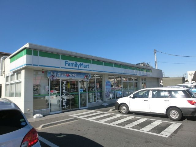 コンビニ　ファミリーマート（コンビニ）まで193m