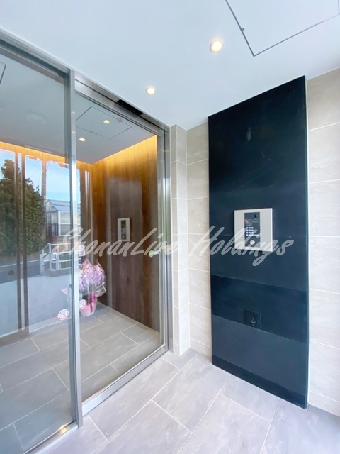 エントランス　オートロック完備のエントランス♪