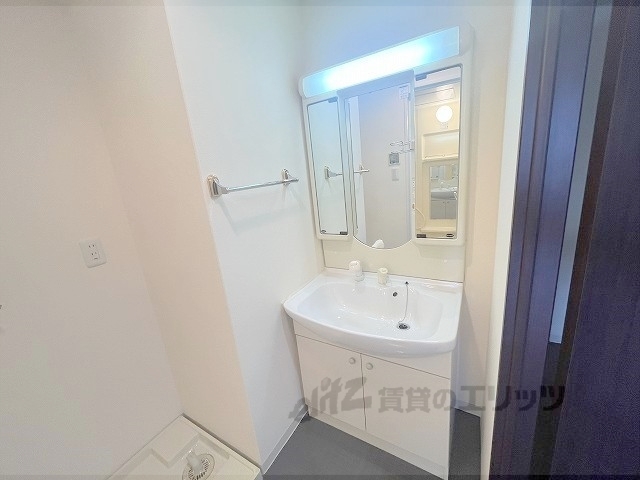 洗面設備　独立洗面台