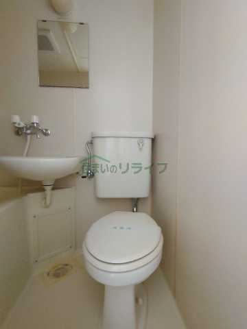 トイレ　別部屋引用