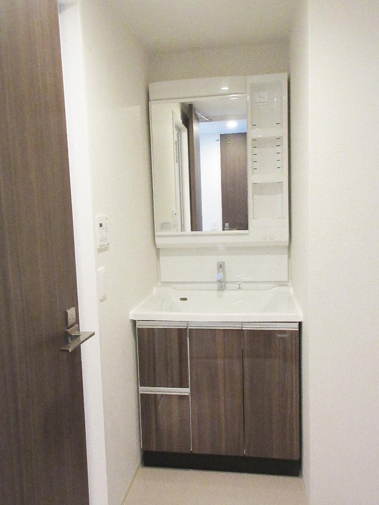 洗面設備　洗髪洗面化粧台