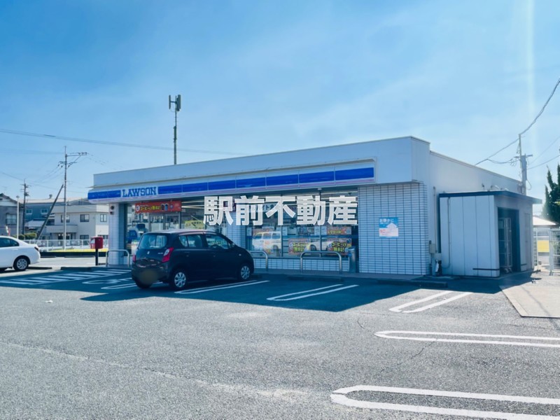 コンビニ　ローソン大川三丸店（コンビニ）まで300m