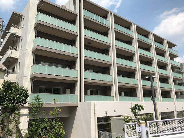 建物外観　オートロック付きです