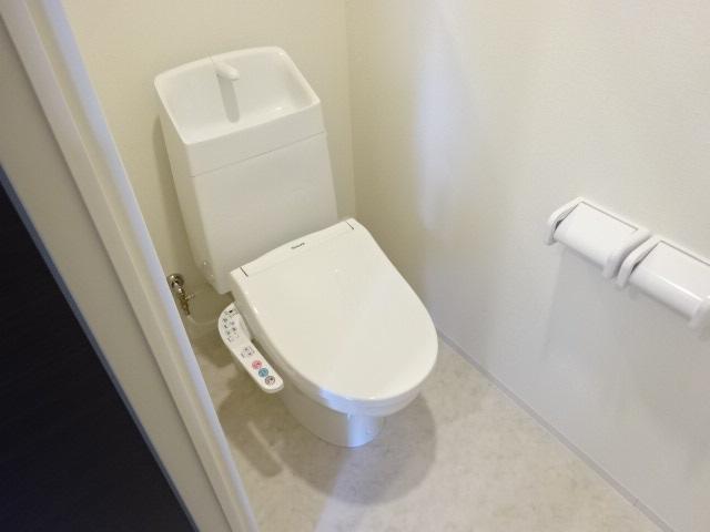 トイレ　シャワー付トイレ