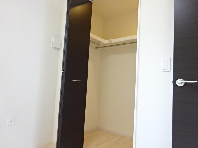 収納　ウォークインクローゼット