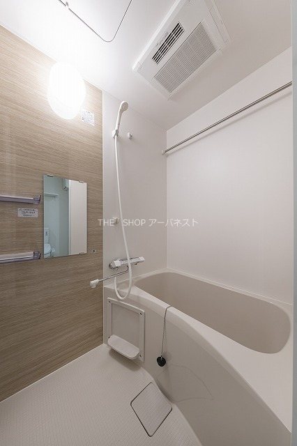 バス・シャワールーム　浴室乾燥機付き