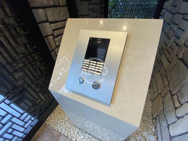 セキュリティ　スプランディッド安土町　オートロック