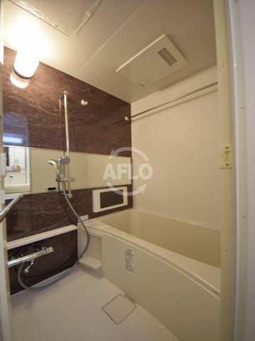 バス・シャワールーム　スプランディッド安土町　浴室