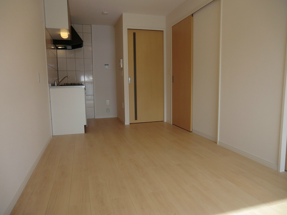 居室・リビング　リビング　広々としていますね。