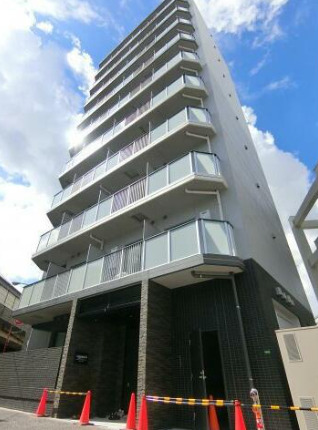 建物外観　ネット無料。ネット無料なら月々実質4000円程度のコストがか