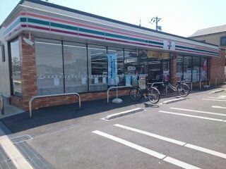 コンビニ　セブンイレブン様（コンビニ）まで190m