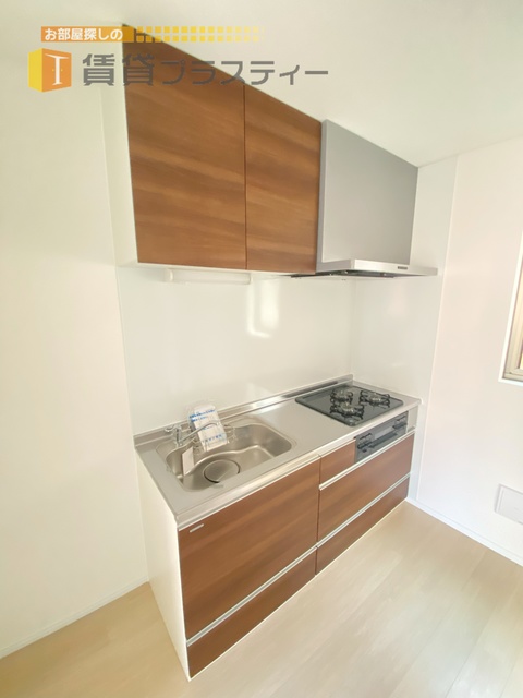 キッチン　ガスコンロ３口のシステムキッチンです。