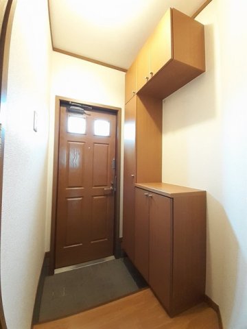 玄関　落ち着いた玄関です