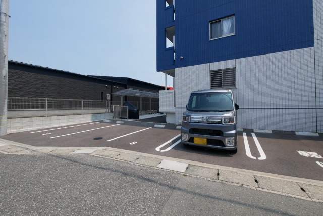 その他　駐車場