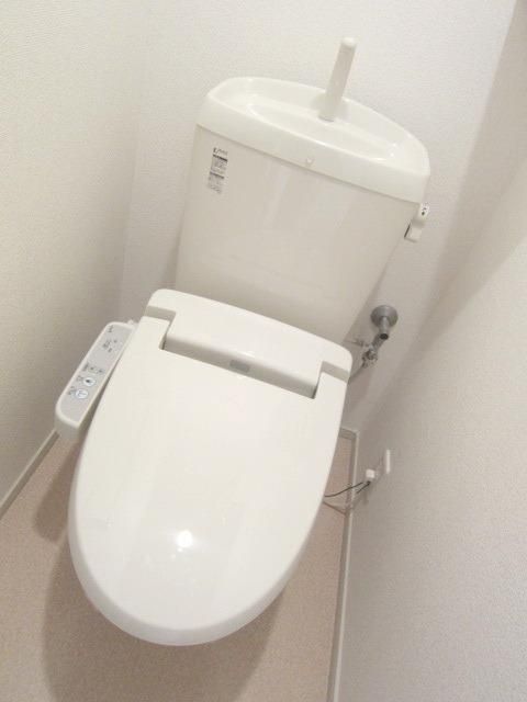 トイレ　★ウォシュレット付きの快適なトイレ★