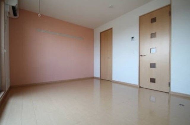 居室・リビング　別室参照（カラータイプが異なる場合があります）