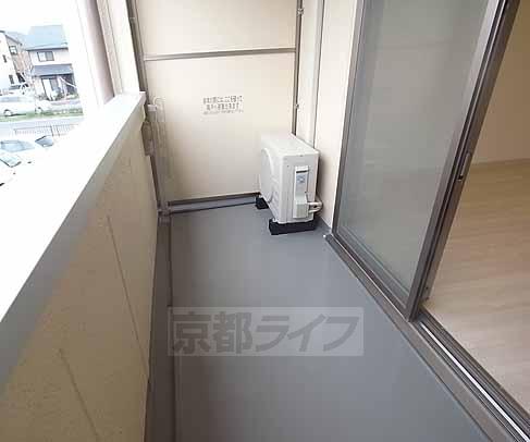 バルコニー　日当たりの良いバルコニー。