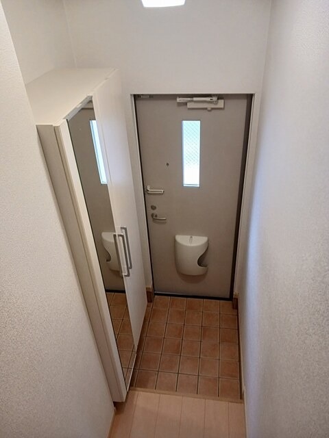 玄関　玄関です。