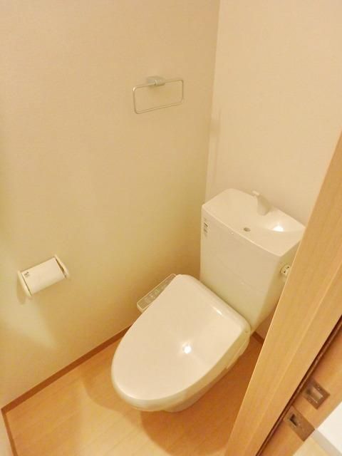 トイレ　★シャワートイレ★