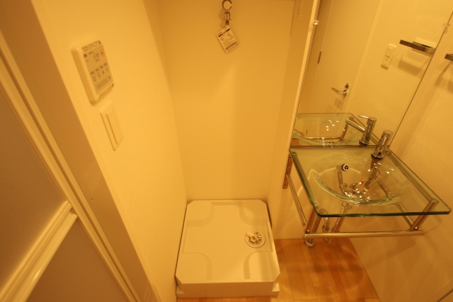 洗面設備　※別室の参考写真の為、現況優先です。