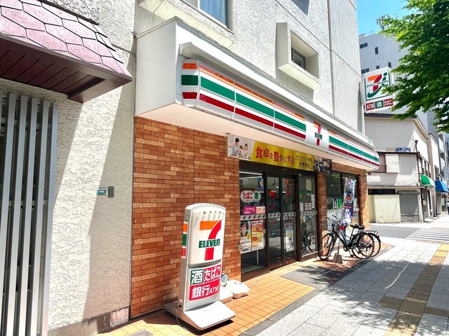 コンビニ　セブン－イレブン東池袋２丁目店（コンビニ）まで582m