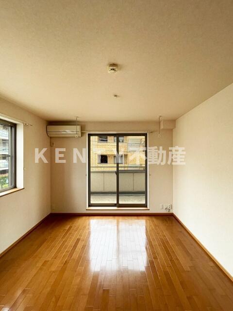 その他部屋・スペース　使い勝手のいい寝室です