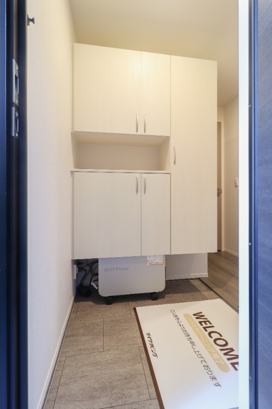 玄関　図面と現状に相違がある場合には現状を優先