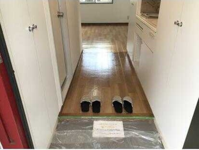 玄関　※別部屋参考写真