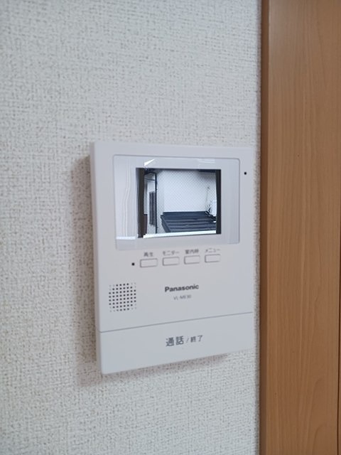 セキュリティ　モニター付きインターホンです。